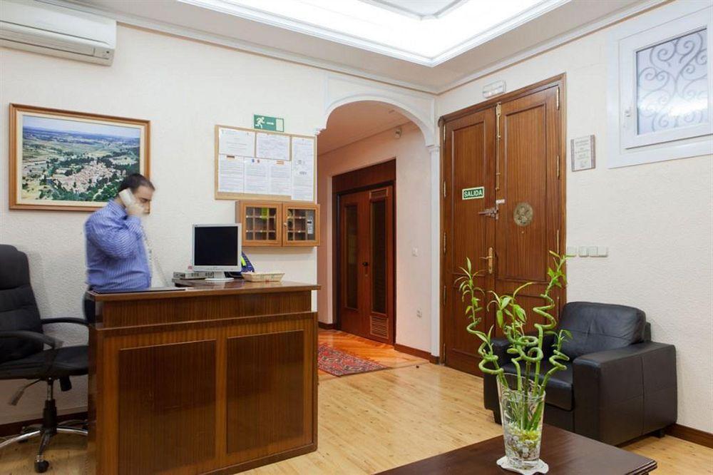 Hostal Zamora Madrid Exteriér fotografie